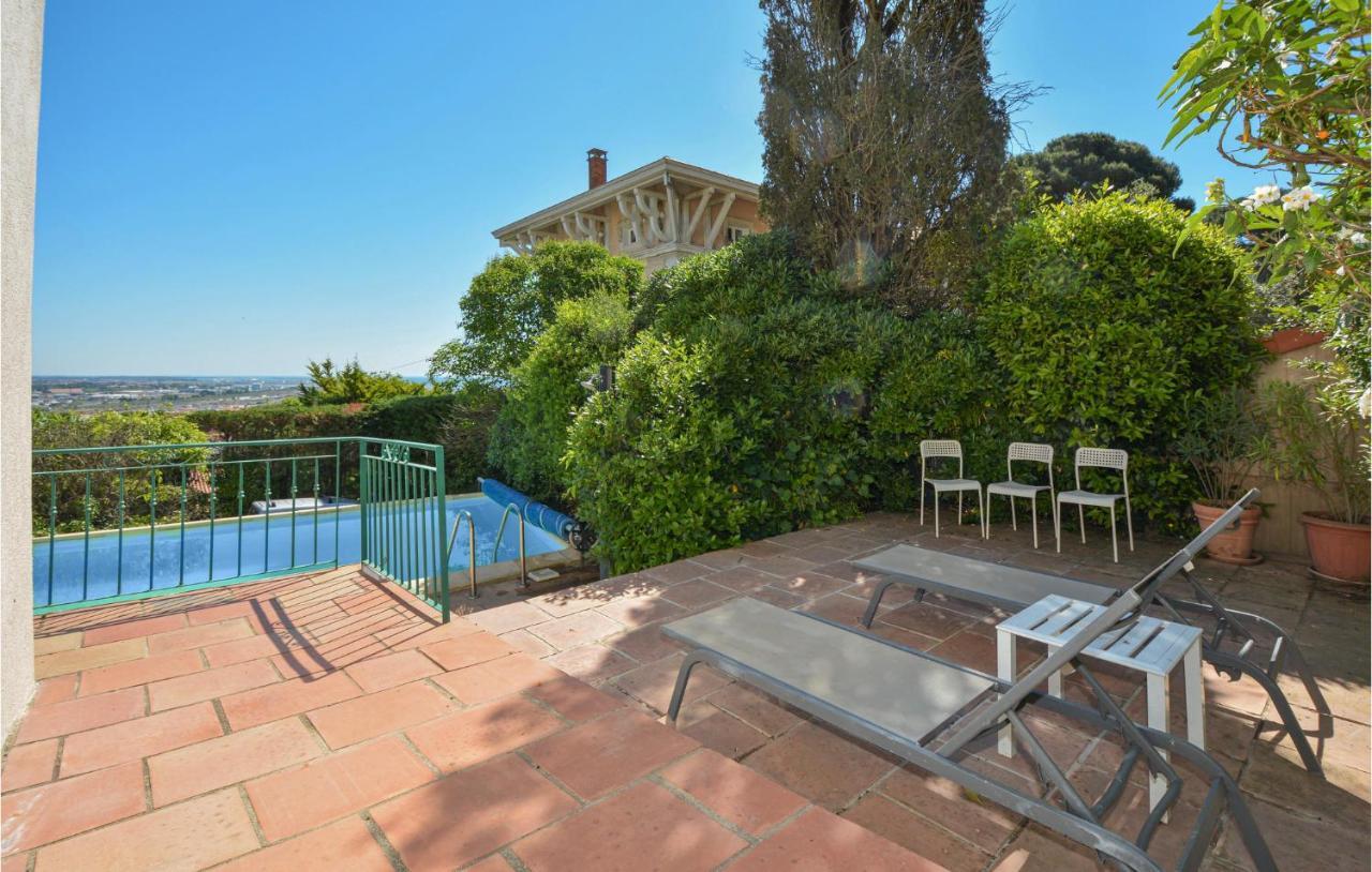 Cozy Home In Sete With Outdoor Swimming Pool Экстерьер фото